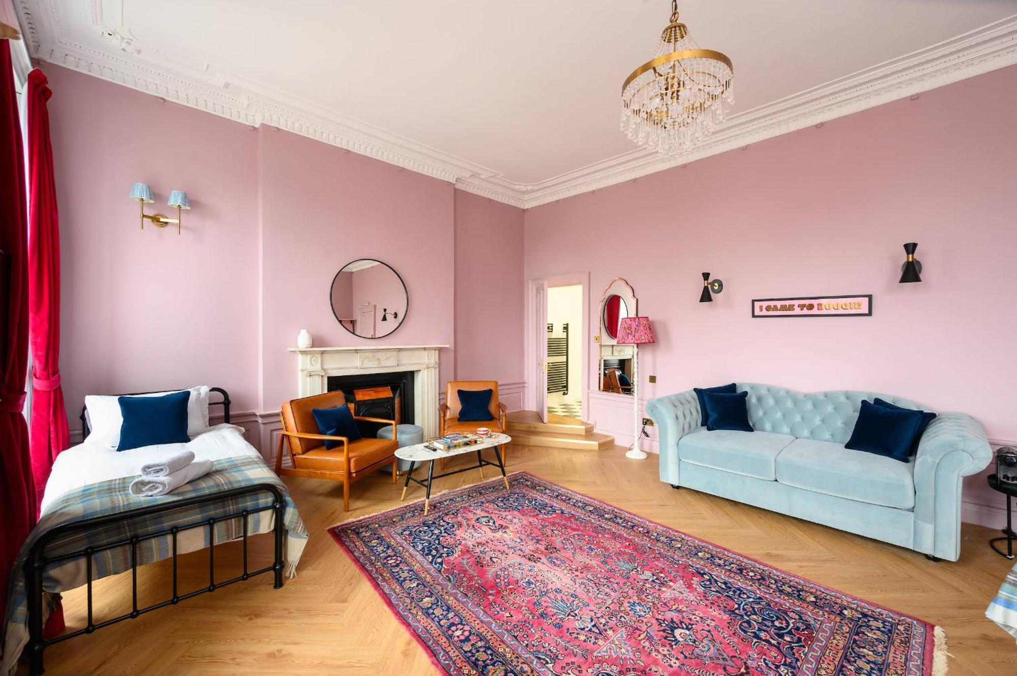 Queen Charlotte Guesthouse EDI Exteriér fotografie